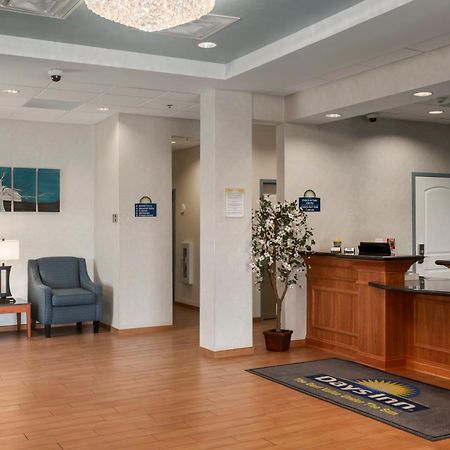 Days Inn By Wyndham Watertown Fort Drum Evans Mills Esterno foto