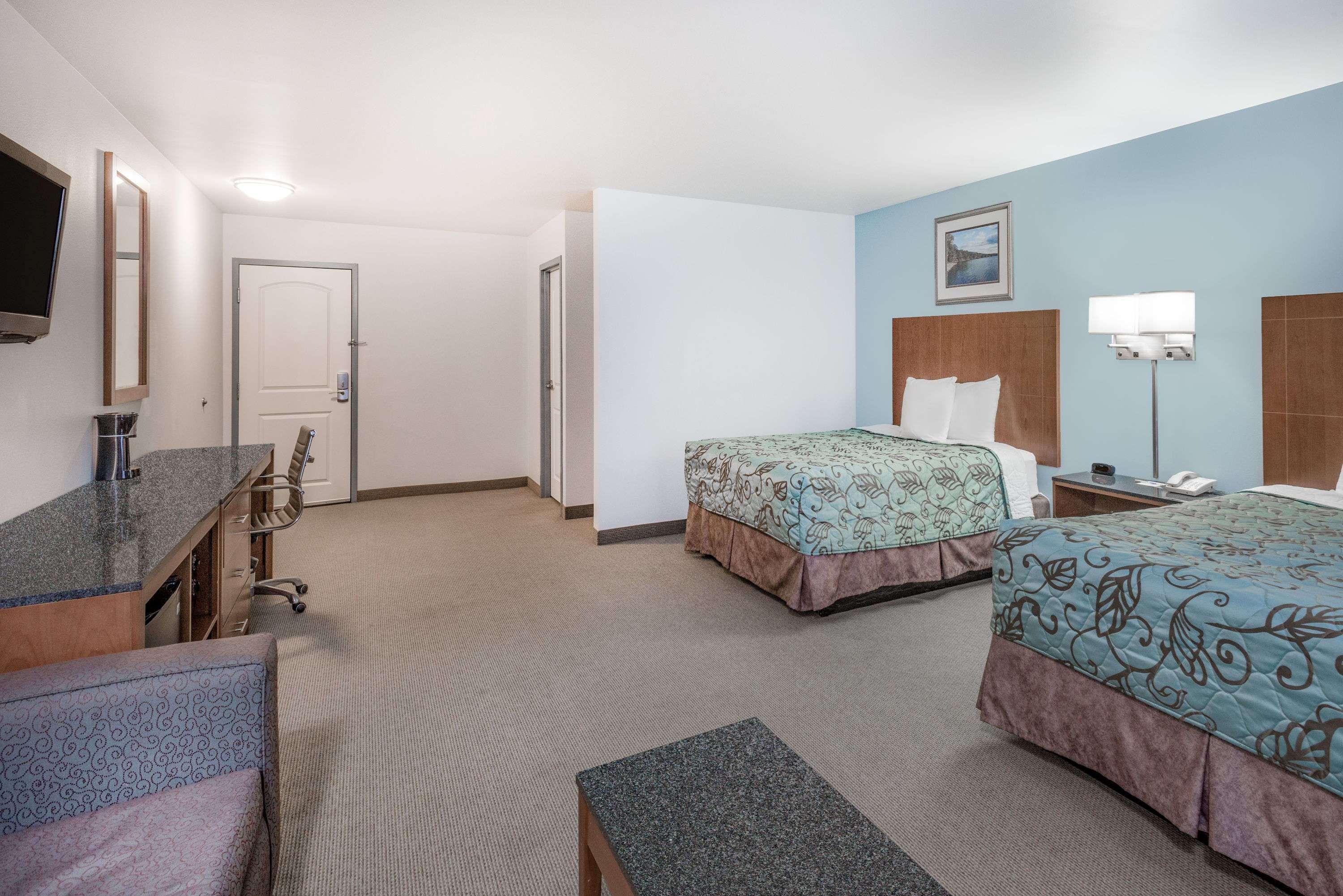 Days Inn By Wyndham Watertown Fort Drum Evans Mills Esterno foto