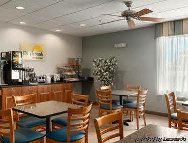 Days Inn By Wyndham Watertown Fort Drum Evans Mills Esterno foto